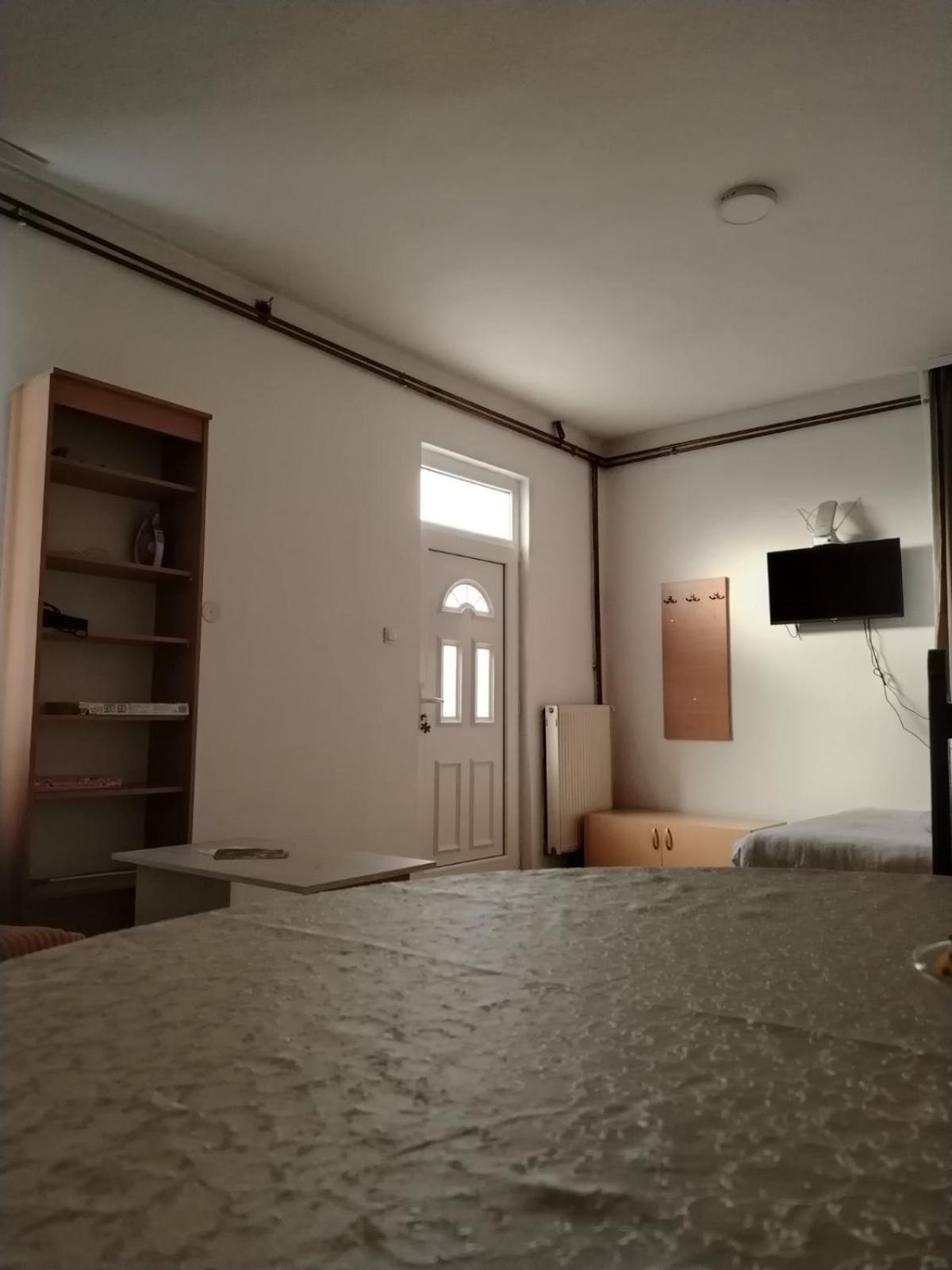 Apartman Maja 巴伊纳巴什塔 外观 照片